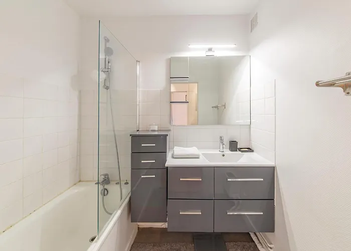 Fremur - Wifi - Parking - Balcon אנז'ה